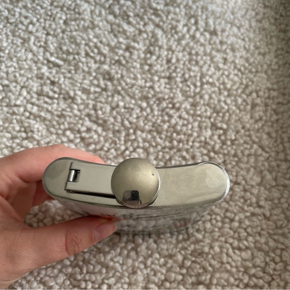 Stainless steel 8oz flask - Picture 6 of 7